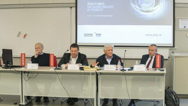 Letos, se zdi, da se v ekonomiji malo otresamo obdobja krize in na dan stopajo nove teme